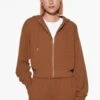 Oysho Felpa Con Zip - Camel -Fashion Brand 047a6322d0774f8faabbacb2eb363a44