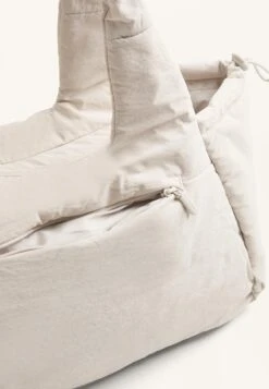 Oysho GATHERING - Borsa Per Lo Sport - Beige -Fashion Brand 0bb151aee9704a1cbb0fa090404663b7