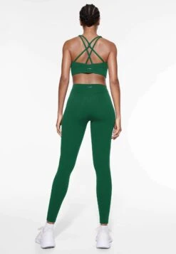 Oysho Medium-Support Sports With CupsBustinoDark Green Donna Intimo OY181A0VV-M11 14 Oysho Medium-Support Sports With CupsBustinoDark Green Donna Intimo OY181A0VV-M11 -Fashion Brand 0c33d643a0b9491e9f46510451c9c9e7