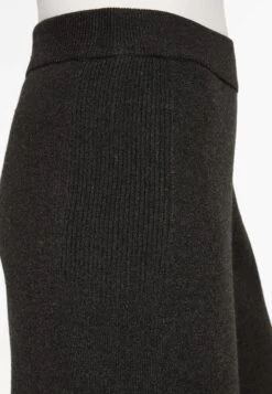 Oysho Ribbed - Pantaloni - Black 13 Oysho Ribbed - Pantaloni - Black -Fashion Brand 0e607e6cdb8f4274ae331bcc49cf7a32
