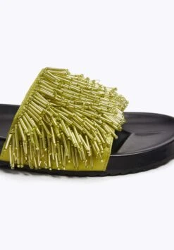 Oysho AppliquéCiabattineGreen Donna Ciabatte E Zoccoli OY111A0C9-M11 -Fashion Brand 0f3d2548017b4f79b7c399d1a36af7fe