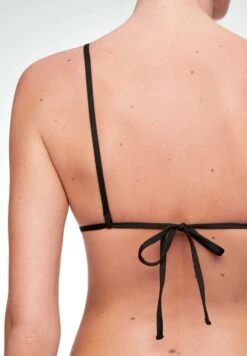Oysho Beaded TriangleBikini Pezzo SopraBlack Donna Moda Mare OY181J0BZ-Q11 -Fashion Brand 1e88927970cd43338d1f378eb3b9b03b