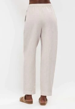 Oysho Pantaloni SportiviBeige Donna Pantaloni OY121A0AN-B11 10 Oysho Pantaloni SportiviBeige Donna Pantaloni OY121A0AN-B11 -Fashion Brand 205ce430097749598fe3046a3321151a