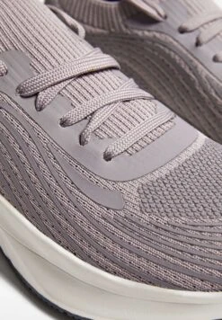 Oysho U-Move - Sneakers Basse - Mauve -Fashion Brand 2cfefc4ba849497c959a5257686da81f