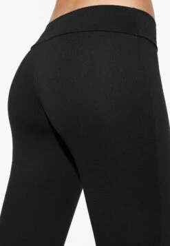 Oysho Low-Rise Comfort FlarePantaloniBlack Donna Pantaloni OY141E0FO-Q11 15 Oysho Low-Rise Comfort FlarePantaloniBlack Donna Pantaloni OY141E0FO-Q11 -Fashion Brand 2e43137a6a6241babc97e7665b0192e9