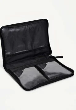 Oysho Document HolderAltri AccessoriBlack Donna Altro OY151H07J-Q11 -Fashion Brand 338d1c831ac543c8a948cbd04e992039