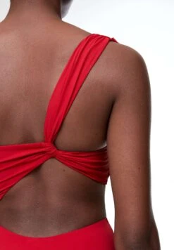 Oysho Floral AsymmetricCostume Da BagnoRed Donna Moda Mare OY181G088-G11 -Fashion Brand 3402d5b9cb04453886050029e77dd918