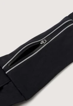 Oysho Water Repellent Adjustable RunningBorsa Per Lo SportBlack Donna Borse OY151H08P-Q11 -Fashion Brand 3873e2b11830410d89d9c600a62d6d7d