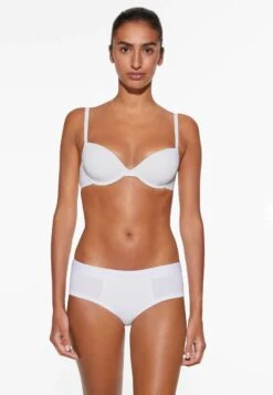 Oysho Logo ClassicSlipWhite Donna Intimo OY181R1CG-A11 -Fashion Brand 3e1982d84330485e9b7fd3b9c5b9f3e7