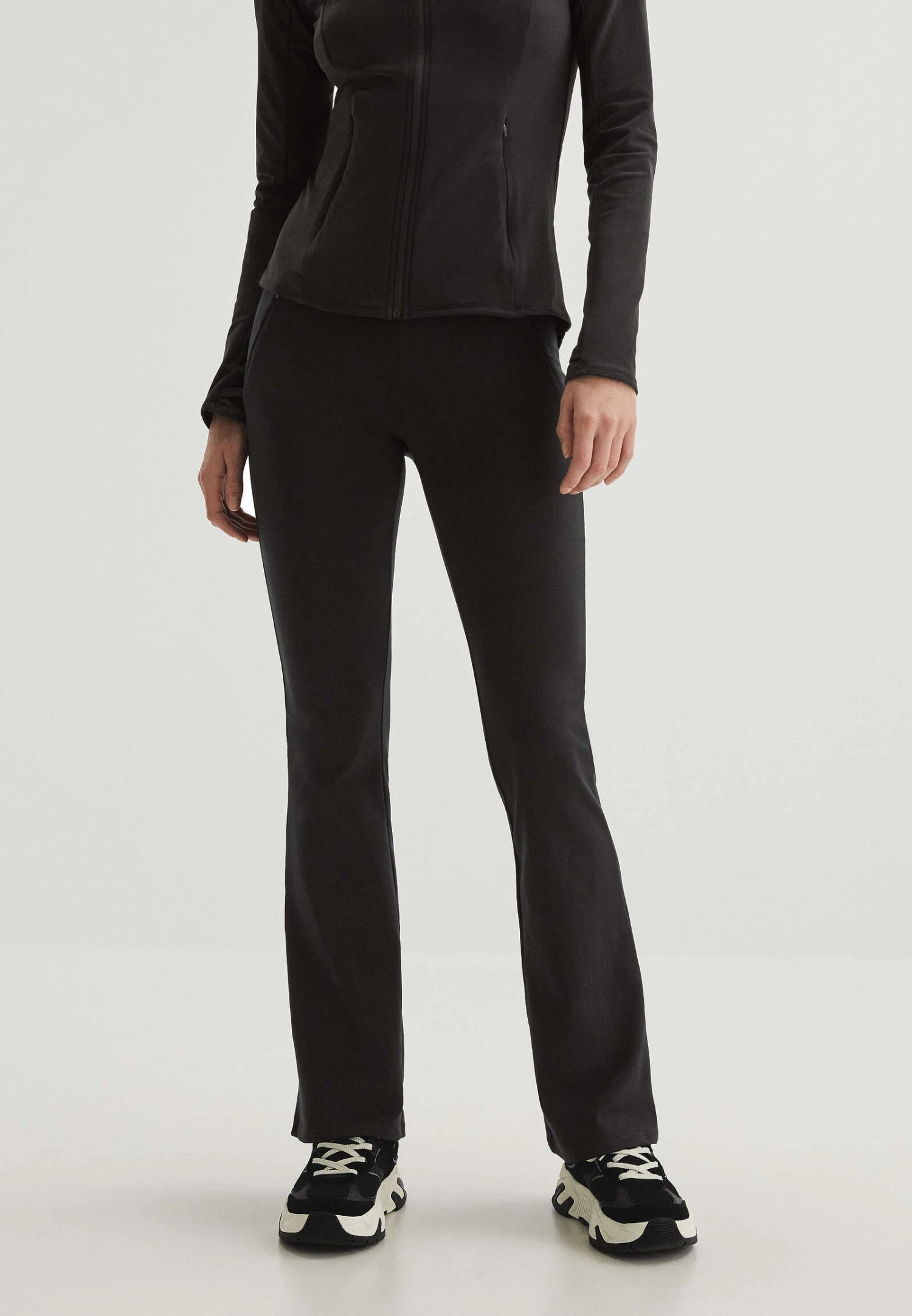 Oysho Warm Flare - Pantaloni - Black 3 Oysho Warm Flare - Pantaloni - Black
