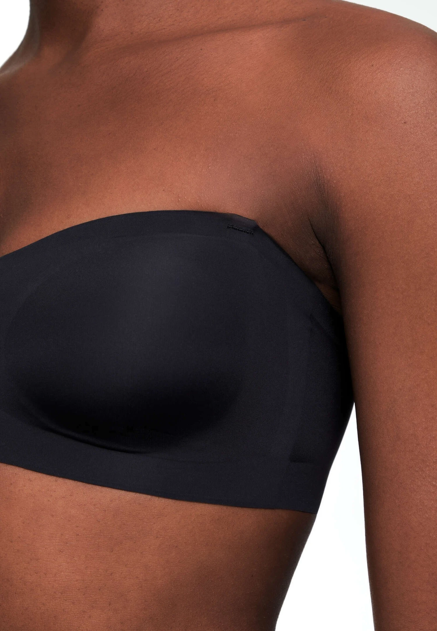 Oysho InvisibleWith Removable StrapsReggiseno Con Spalline RegolabiliBlack Donna Intimo OY181A0VD-Q11 6 Oysho InvisibleWith Removable StrapsReggiseno Con Spalline RegolabiliBlack Donna Intimo OY181A0VD-Q11 - immagine 4