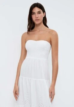 Oysho Long Embroidered - Vestito Estivo - White -Fashion Brand 4a928084b2aa4baba33dc1c01be25d76