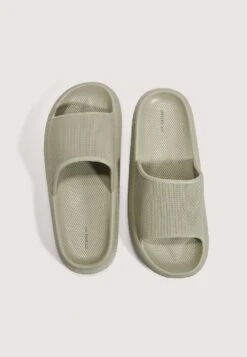 Oysho Ciabatte Da Mare - Khaki -Fashion Brand 50794bdfb69d4578bff91bca2395031c