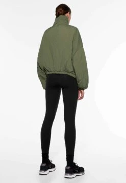 Oysho Water-Repellent CropGiubbotto BomberKhaki Donna Giacche E Blazer OY121U02A-N11 -Fashion Brand 5207c5bf22664d1f8c0fcaac6635a13c