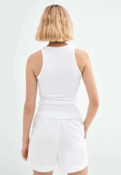 Oysho TopWhite Donna T-shirt E Top OY121D075-A11 10 Oysho TopWhite Donna T-shirt E Top OY121D075-A11 -Fashion Brand 56eafd54e05244b3aefb49b906c42124