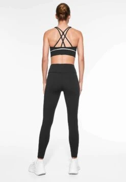 Oysho Medium-Support Sports - Bustino - Black -Fashion Brand 697953ae5b3e40828e7f108ac16e137f