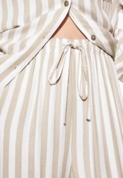 Oysho Striped Pantaloni Del PigiamaBeige Donna Intimo Notte E Loungewear OY181O14C-B11 -Fashion Brand 6d196b3b3a0b4c2595d10babb5fa793a