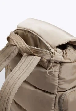 Oysho Gesteppter- Zaino - Brown -Fashion Brand 6d2b2243adfb4edb8b59a134a76de9aa