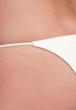 Oysho Strappy Medium-Coverage Bikini Pezzo SottoBeige Donna Moda Mare OY181I0NS-B11 -Fashion Brand 6df918e10f75475ba81b16b46fb76621