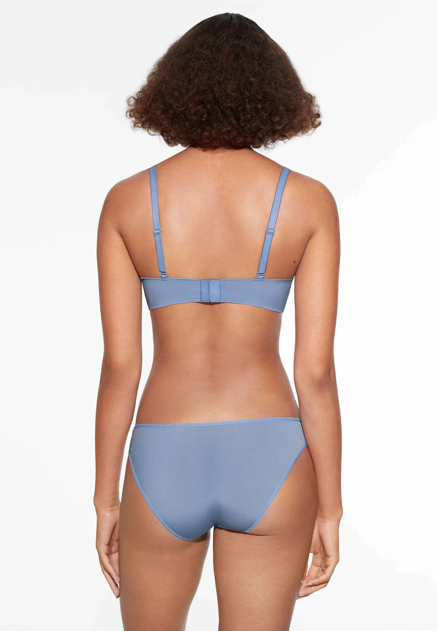 Oysho Classic - Reggiseno Con Ferretto - Light Blue 5 Oysho Classic - Reggiseno Con Ferretto - Light Blue - immagine 3