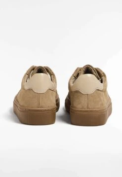 Oysho Sneakers BasseBrown Donna Sneakers OY111A0CI-O11 -Fashion Brand 83858d3be9ec4728990e6df1f7579123