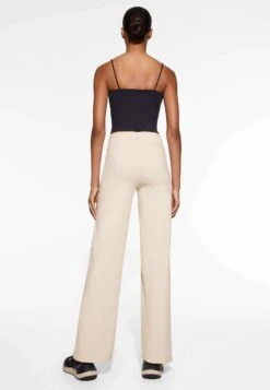 Oysho High-Rise Comfortlux Straight-Leg - Pantaloni - Beige -Fashion Brand 85070c27662243adbe8b39be279f3d8a