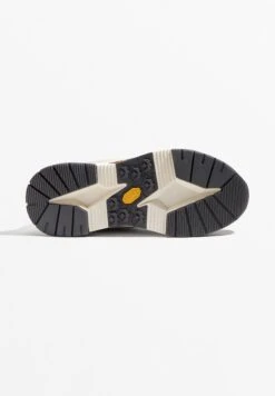 Oysho VIBRAM - Sneakers Basse - Grey -Fashion Brand 88b9c332c49144f1bca4b6d78897320c