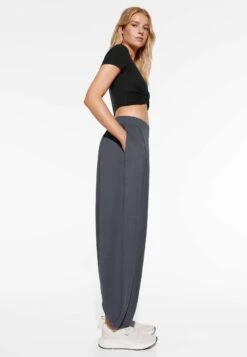 Oysho Pantaloni - Dark Grey -Fashion Brand 8a2b5ec35f0b4f9e96932fba1d105436