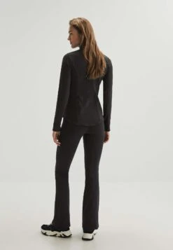 Oysho Warm Flare - Pantaloni - Black 12 Oysho Warm Flare - Pantaloni - Black -Fashion Brand 8df4c96799f2482db91e7e2d314fbdf1