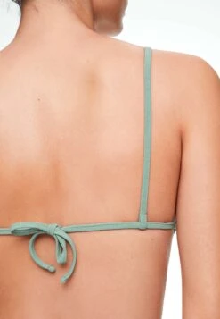 Oysho Shiny Floral Appliqué Triangle- Bikini Pezzo Sopra - Green -Fashion Brand 8f1afdcacc5f4dffb059b8cff71e4a12