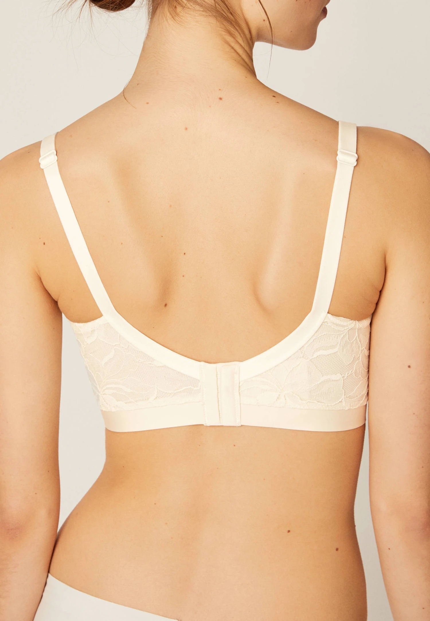 Oysho Postoperativer Bh 30169400BustinoWhite Donna Intimo OY181A0ML-A11 4 Oysho Postoperativer Bh 30169400BustinoWhite Donna Intimo OY181A0ML-A11 - immagine 2