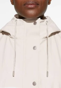 Oysho Long 3K Water-ResistantImpermeabileStone Donna Cappotti OY121U02B-C11 13 Oysho Long 3K Water-ResistantImpermeabileStone Donna Cappotti OY121U02B-C11 -Fashion Brand 9715e727051240e18423b323e1aece39