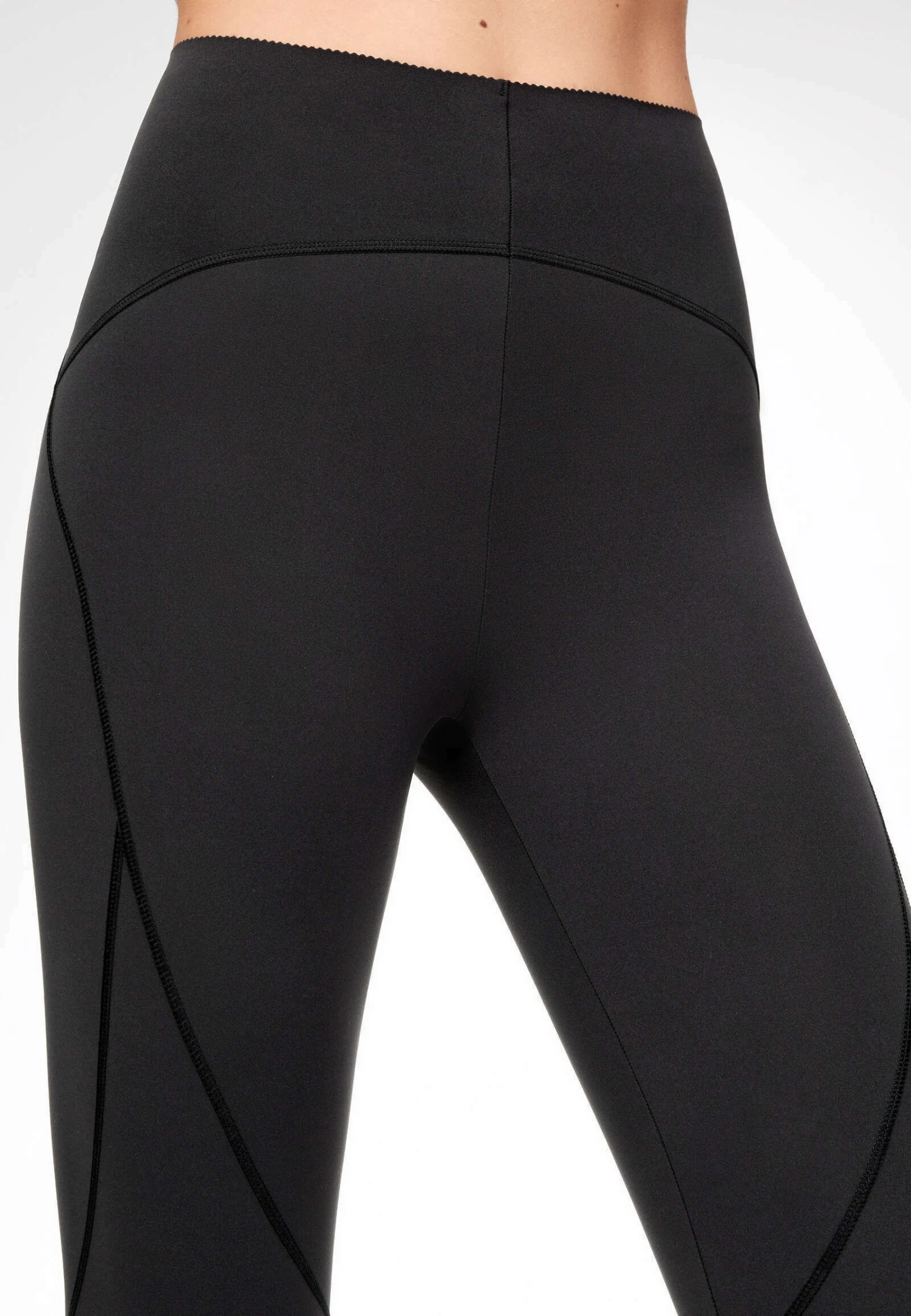 Oysho Basic Compressive 70Cm Ankle-Length- Collant - Black 5 Oysho Basic Compressive 70Cm Ankle-Length- Collant - Black - immagine 3