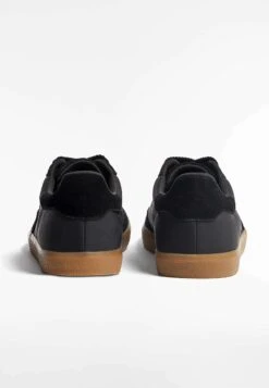 Oysho Sneakers BasseBlack Donna Sneakers OY111A0CH-Q11 -Fashion Brand ab678f11bda24b65b4f900c046c778f5