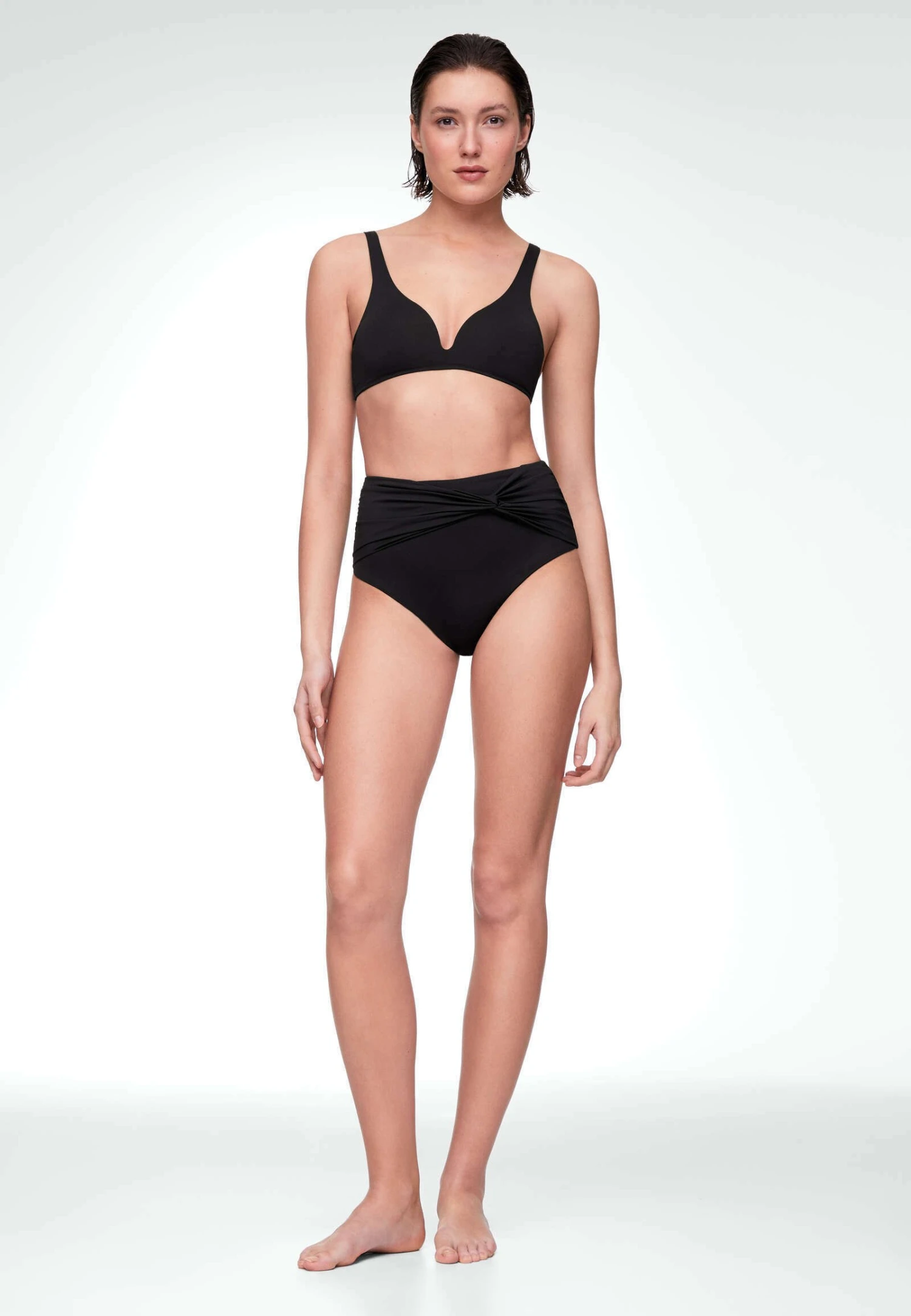 Oysho Full-Coverage Draped - Bikini Pezzo Sotto - Black 4 Oysho Full-Coverage Draped - Bikini Pezzo Sotto - Black - immagine 2