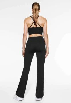 Oysho Comfortlux Bootcut With Pocket - Pantaloni - Black -Fashion Brand b0abb8f016394ad2abafd7ae9d89a8be