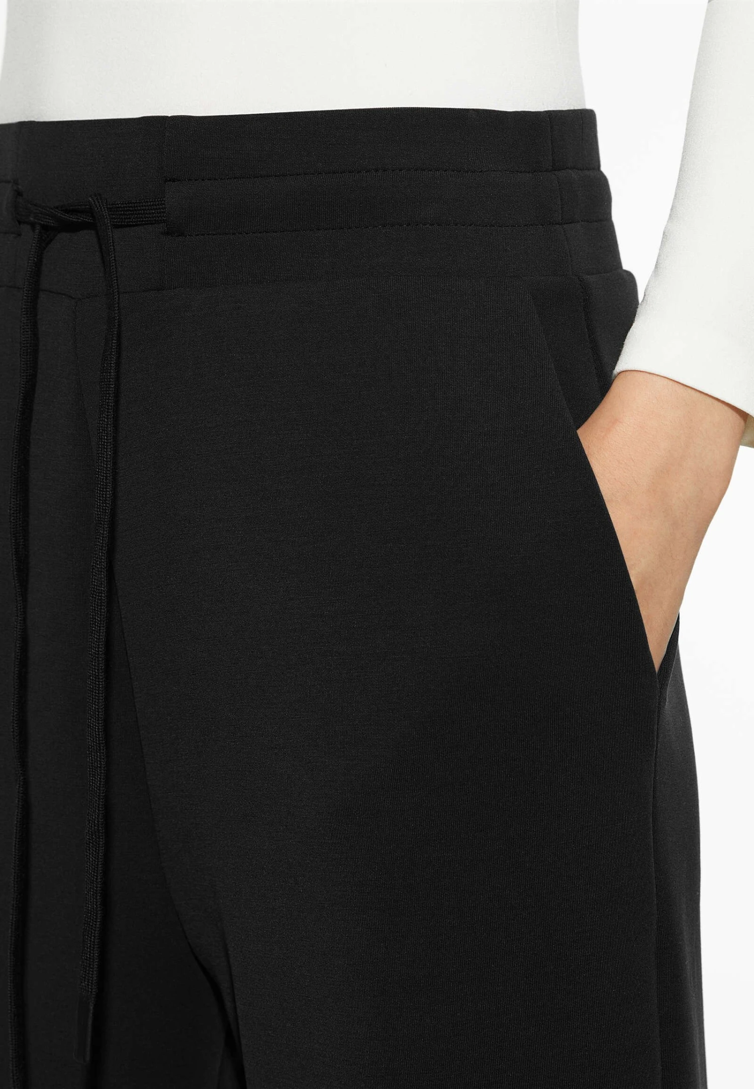 Oysho Soft Touch ModalPantaloni SportiviBlack Donna Pantaloni OY141E08T-Q11 6 Oysho Soft Touch ModalPantaloni SportiviBlack Donna Pantaloni OY141E08T-Q11 - immagine 4