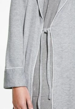 Oysho Long-Sleeved Midi AccappatoioLight Grey Donna Intimo Notte E Loungewear OY181P0OB-C11 -Fashion Brand beb92aa5d53c4177a9144e5a3e98223d