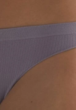 Oysho 7 Seamless Cheeky - Slip - Light Blue -Fashion Brand c009ccaa2f9c49018f1b022b67bf66be