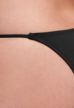 Oysho Strappy Medium-Coverage Bikini Pezzo SottoBlack Donna Moda Mare OY181I0NS-Q11 -Fashion Brand c53a6d3c2042495d9c93e9ed154b54be