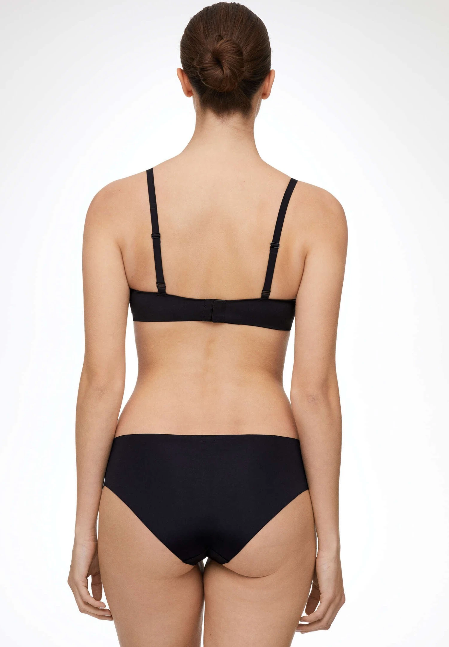 Oysho ClassicReggiseno Con FerrettoBlack Donna Intimo OY181A0SS-Q11 5 Oysho ClassicReggiseno Con FerrettoBlack Donna Intimo OY181A0SS-Q11 - immagine 3