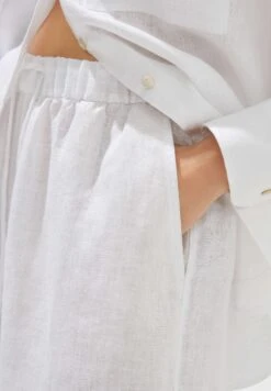 Oysho Wide StraightPantaloniWhite Donna Pantaloni OY121A0A2-A11 -Fashion Brand d0f2c315538f4087bd9a1be545c1e0ad