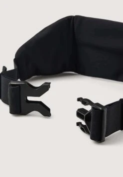 Oysho Water Repellent Adjustable RunningBorsa Per Lo SportBlack Donna Borse OY151H08P-Q11 -Fashion Brand d17e110b50c64228bc3bce655c2fc287