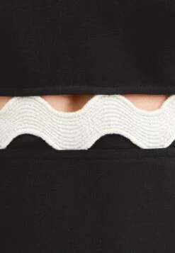 Oysho Long Strappy With WaveVestito EstivoBlack Donna Vestiti OY121C0C8-Q11 -Fashion Brand d435ecb34cb640a895173d30badd7aeb