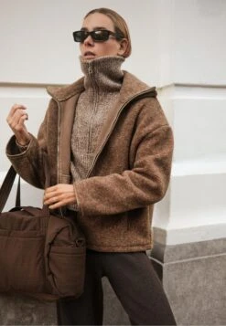 Oysho BOWLING STYLE SPORTS - Borsa Da Viaggio - Brown