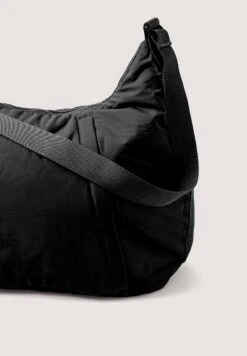 Oysho Borsa Per Lo SportBlack Donna Borse OY151H094-Q11 -Fashion Brand dc619ddb69b74558951e450da8a96d5a