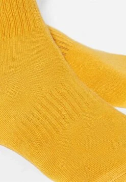 Oysho Plain ClassicCalzeMottled Yellow Donna Calze OY181F0RK-E11 -Fashion Brand e8669e05ff0c40f7aaf25686cc6d935e