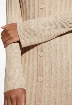 Oysho ButtonedAbito In MagliaBeige Donna Vestiti OY121C0CP-B11 -Fashion Brand ec9b9c6e9b094fc1b65647de0622bb23