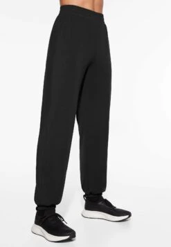 Oysho Light TouchPantaloni SportiviBlack Donna Pantaloni OY141E0DI-Q11 16 Oysho Light TouchPantaloni SportiviBlack Donna Pantaloni OY141E0DI-Q11 -Fashion Brand f05c5622619f4cc7a670967877a73f5b
