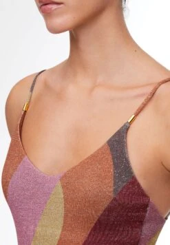 Oysho Shiny Jacquard TriangleCostume Da BagnoPink Donna Moda Mare OY181G07T-J11 -Fashion Brand f0fac374b84f4d6db7c66c4d69594b06